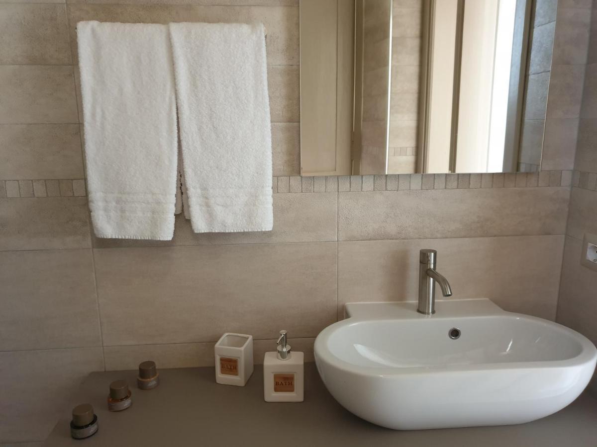 Olivola Apartments Frassinello Екстериор снимка