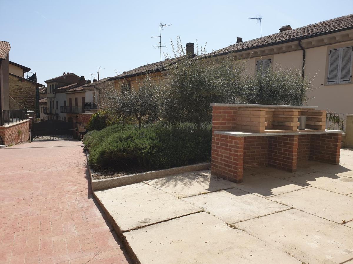 Olivola Apartments Frassinello Екстериор снимка